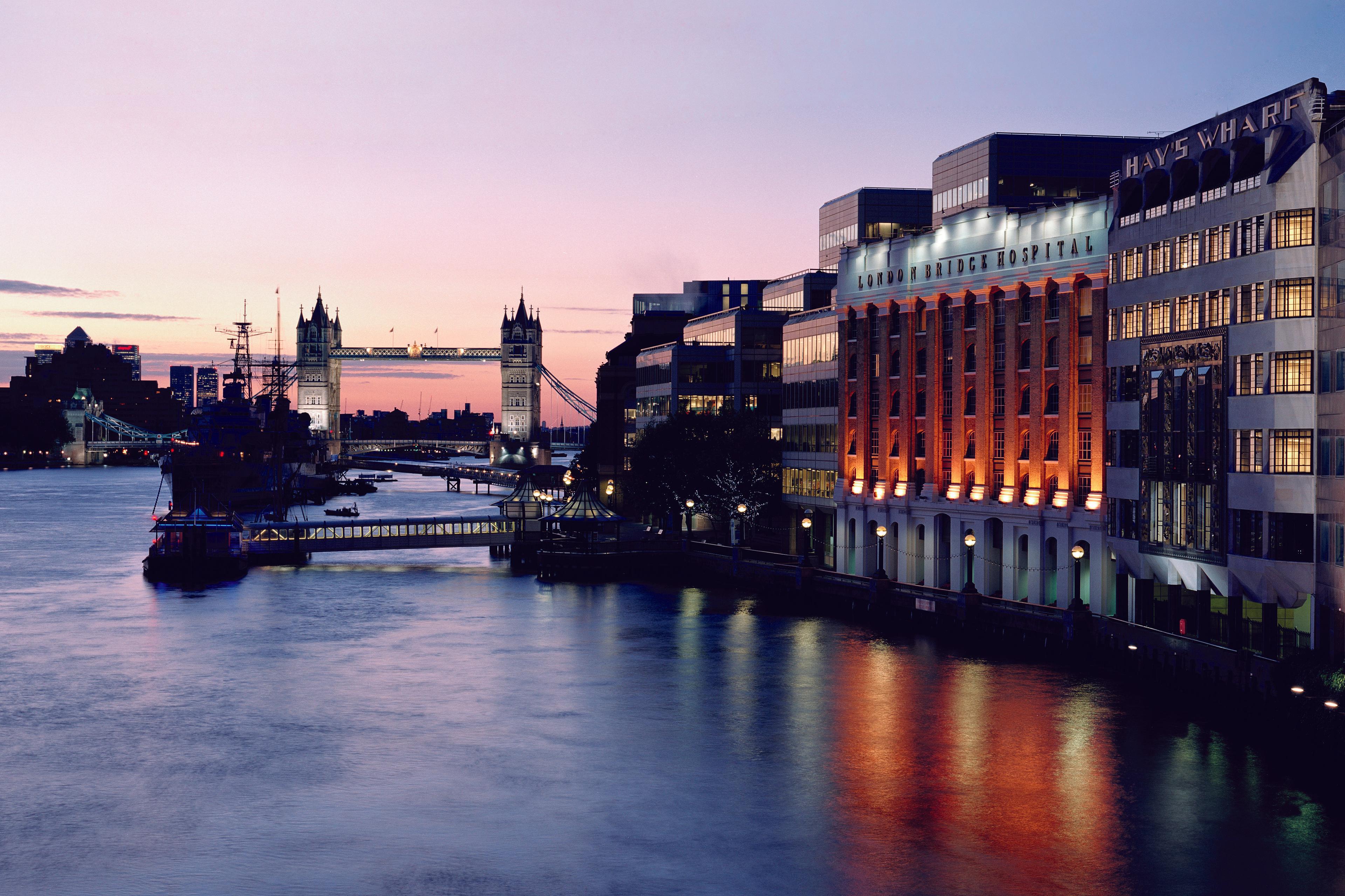 building_2_external_river_night_09_2017_LBH