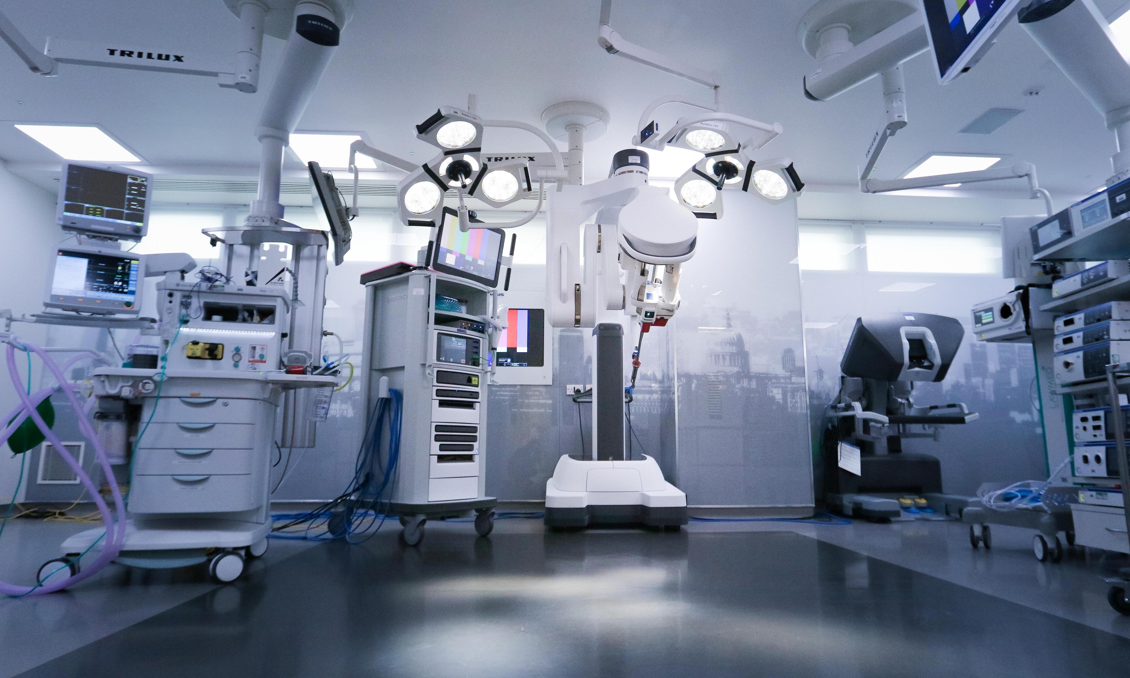 da Vinci single port surgery theatre